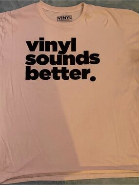 VINYL Clothing Co. 'Vinyl Sounds Better' Short Sleeve White-ish Tee XL